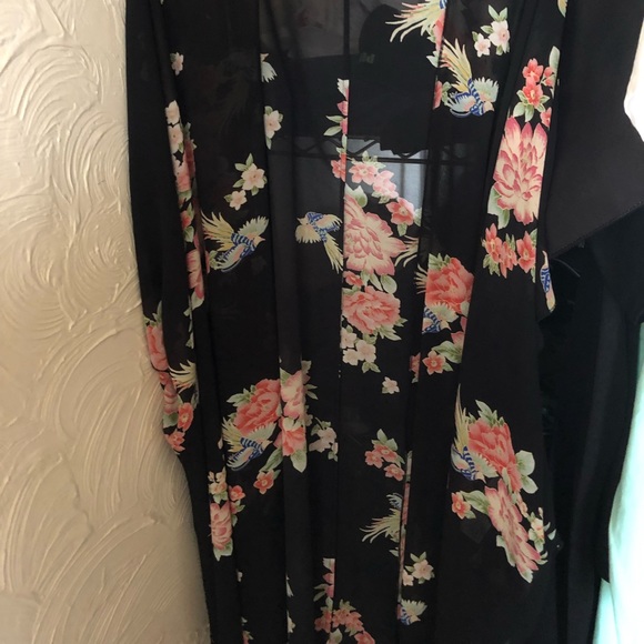 Forever 21+ Kimono - Picture 2 of 3